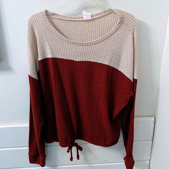 Color Block Top - Picture 1 of 2